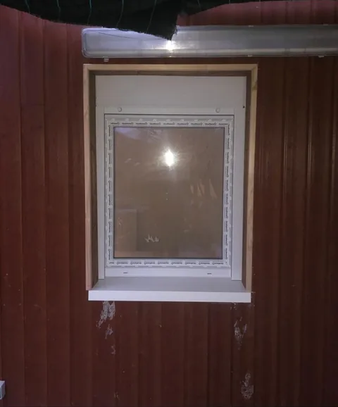 Fenêtre après habillage et finitions extérieures